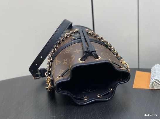 VUITTON Canoe LOUIS Bag-14*20.5*14CM New 0726